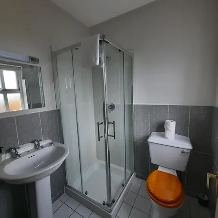 Apartment D Doolin