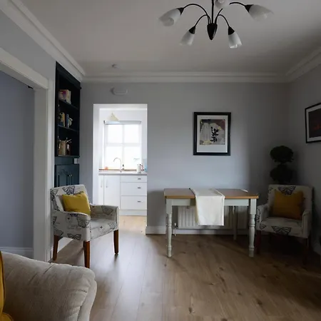 D Apartment *